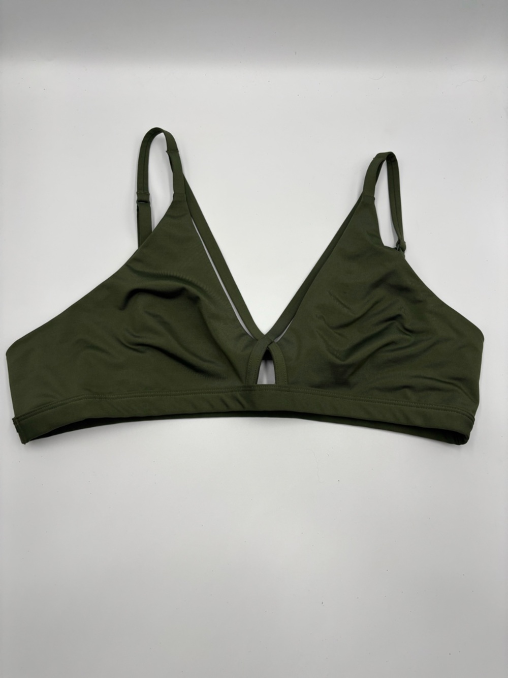 Halogen Olive Green Soft Cup Bralette V Neck W Keyhole Adjusts To Razorback